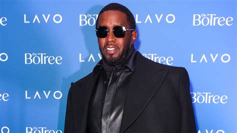 sean diddy combs steps down